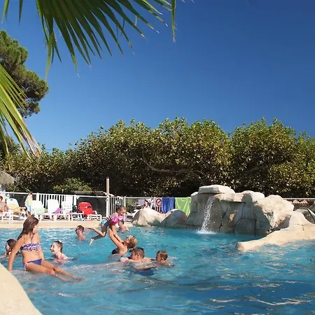 La Pinede 4*